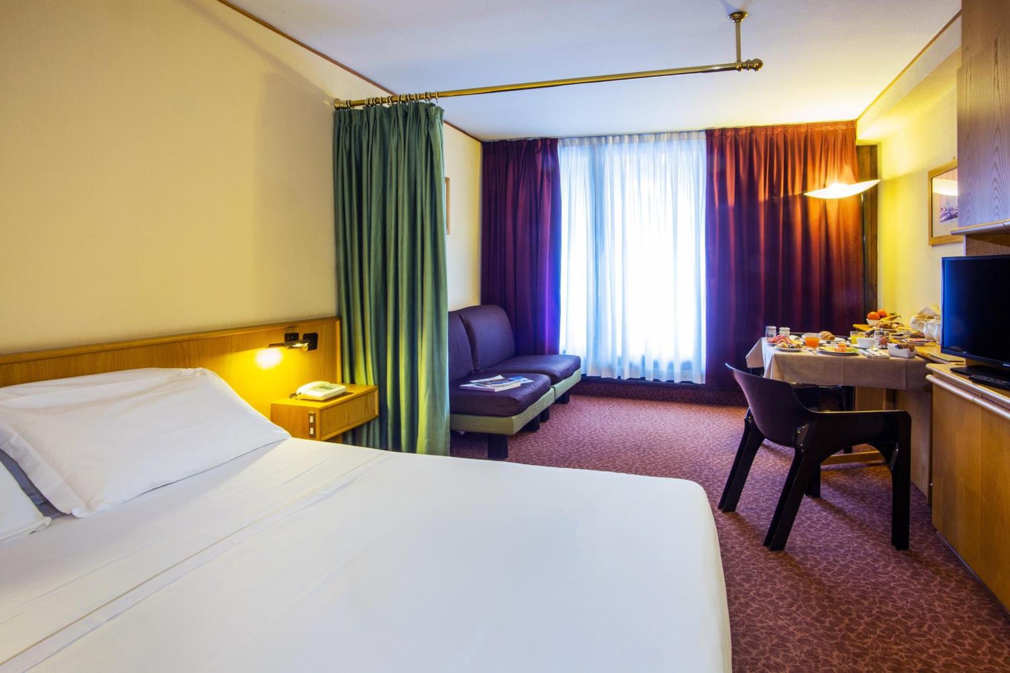 Hotel Les Jumeaux Курмайор Экстерьер фото